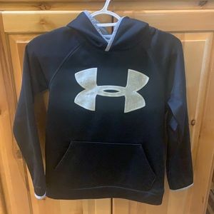 Youth Under Armour Hooded Sweatshirt. Size Medium